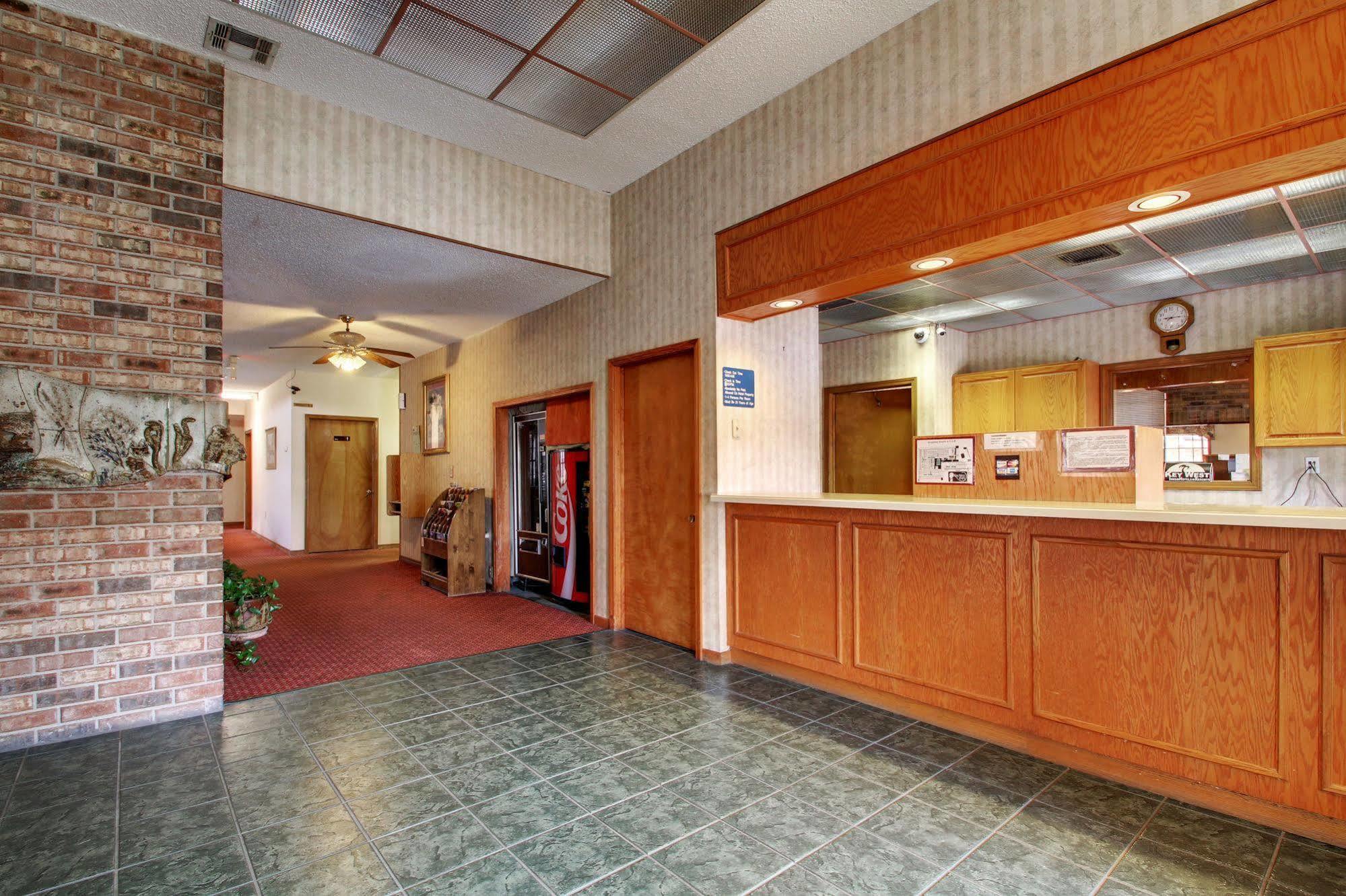 Hotel Del Sol - Pensacola Ferry Pass Zewnętrze zdjęcie